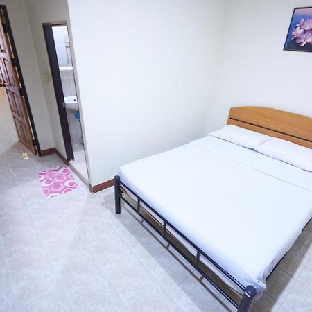 Toon Guesthouse สุโขทัย ภายนอก รูปภาพ
